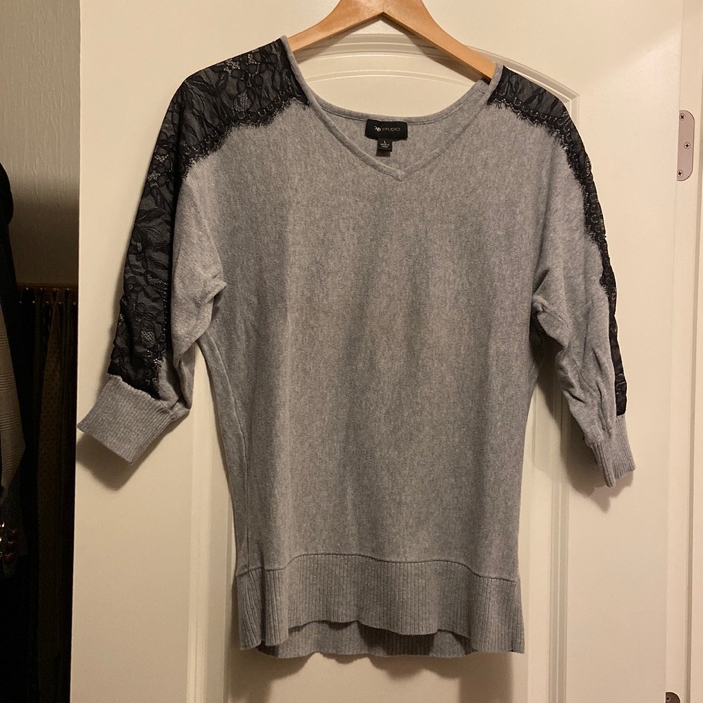 AB studio womens large shirt/sweater